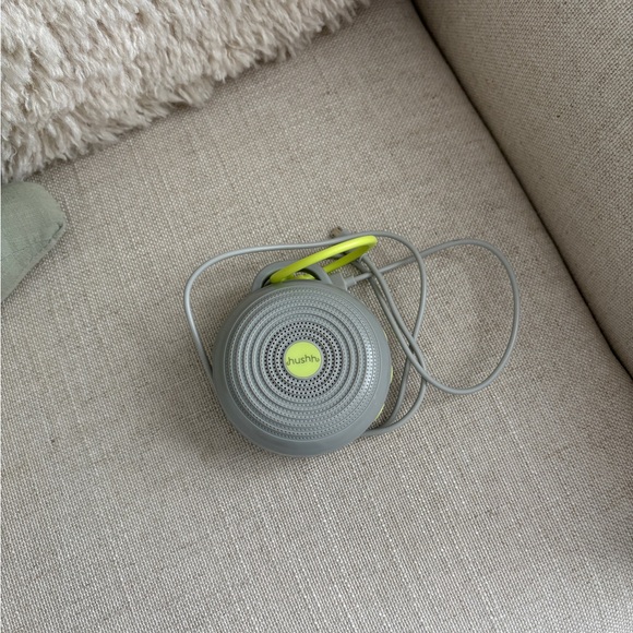 Hushh sound machine - Picture 1 of 3